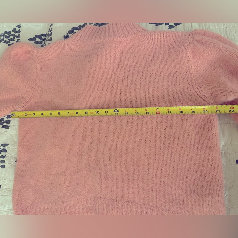 Mango weater with puffed sleeves Knitted fabric. Size M preowned. - Picture 10 of 14